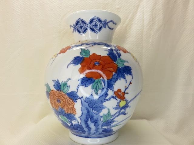 ☆鍋島焼 和泉作 花瓶 若牡丹 丸型 6寸 共箱☆