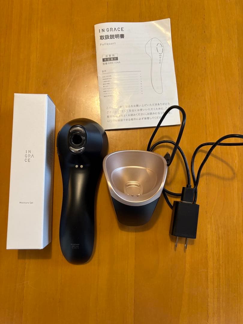 IN GRACE 美顔器 、専用ジェル、充電器付き