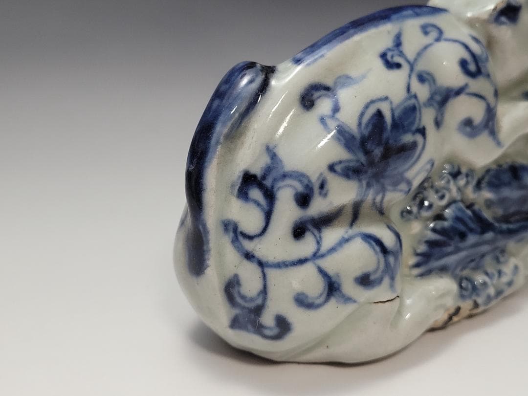 染付 リス型 松鼠型 折枝花紋 硯滴 水滴 明清時代 幅約11.1cm