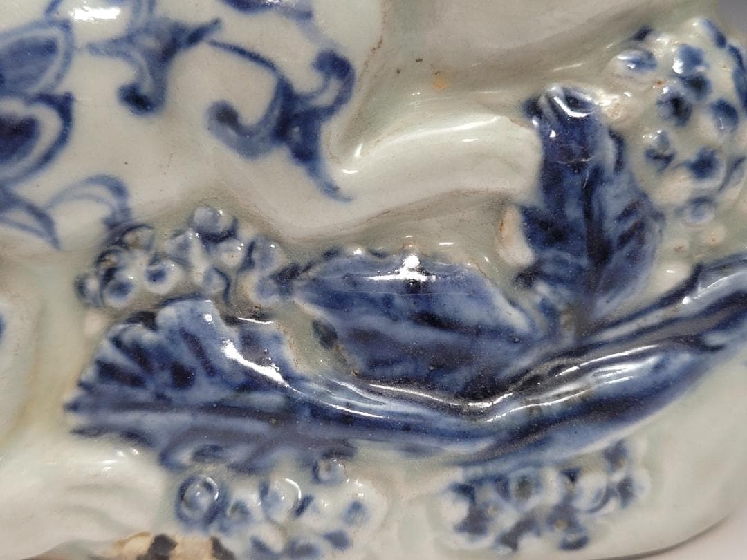 染付 リス型 松鼠型 折枝花紋 硯滴 水滴 明清時代 幅約11.1cm