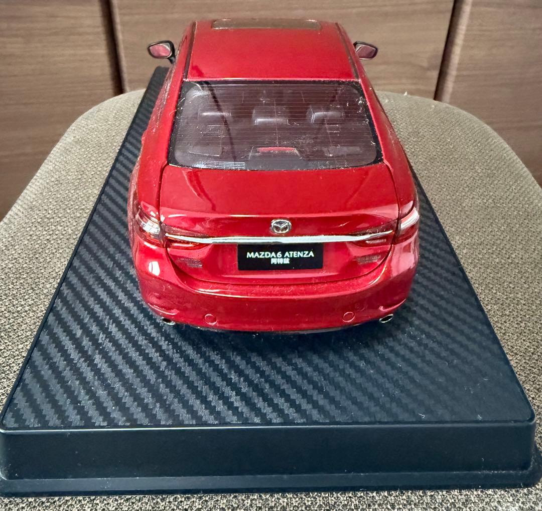 Mazda 6 Atenza 1/18 ミニカー レッド
