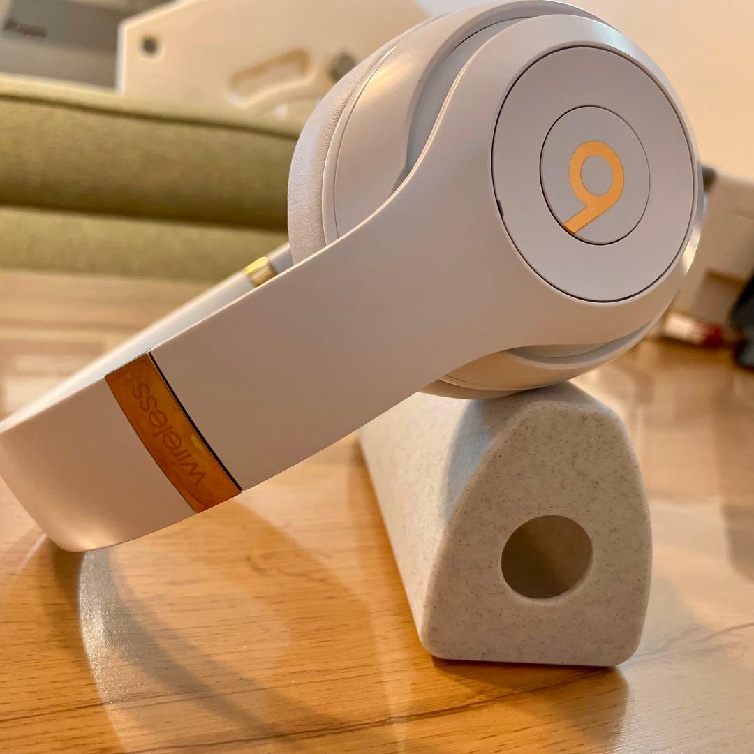 美品！ Beats Studio 3ワイヤレス ヘッドホン ホワイト　ゴールド