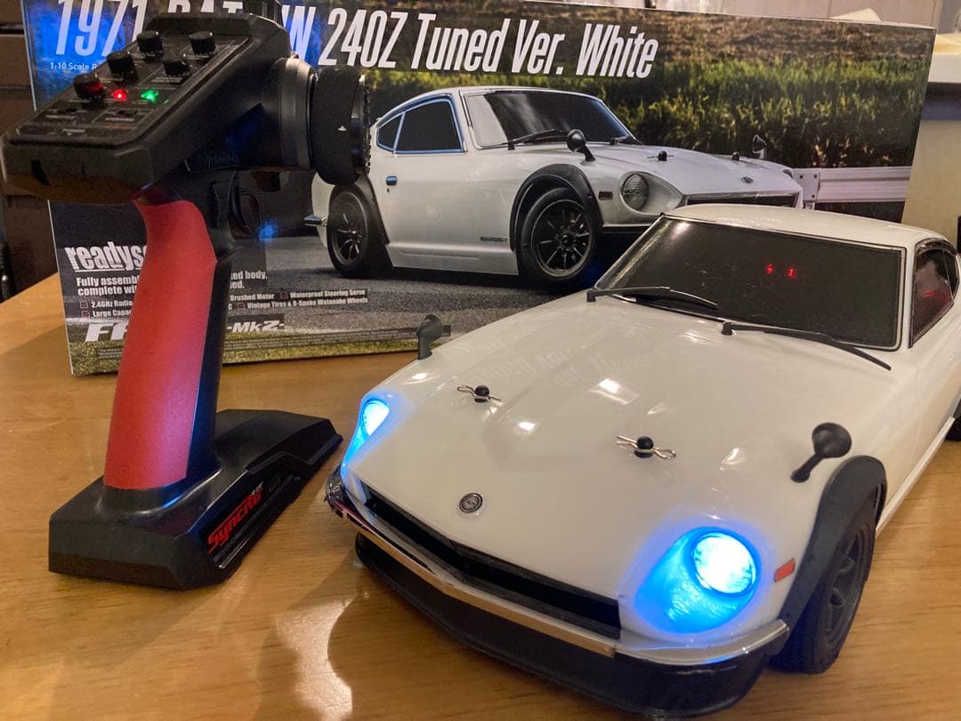 京商 フェーザー Mk2 1971ダットサン240ZTurned V