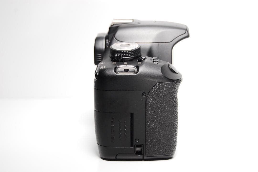 ⭐️スマホ転送可⭐️Canon Kiss X3一眼レフカメラ 初心者におすすめ！