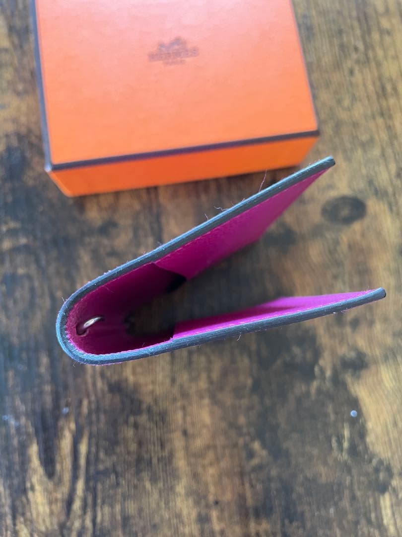 サ*ヤ様 エルメスHERMES ピンクレザー　アジェンダ手帳カバー箱付