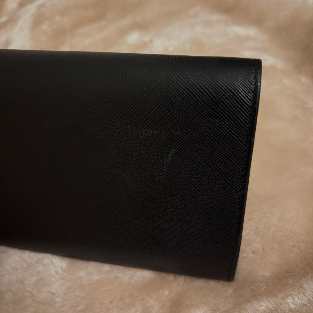 Li専用　PRADA 三つ折り財布 ブラック　サフィアーノレザー　三角