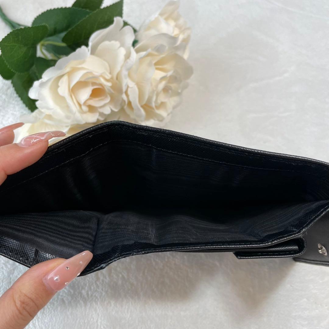 Li専用　PRADA 三つ折り財布 ブラック　サフィアーノレザー　三角