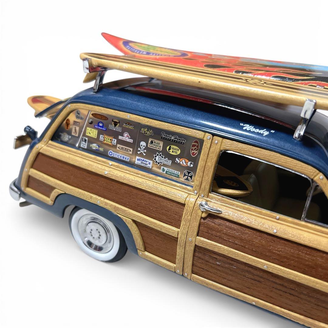 美品 フォード ウッディーワゴン 1/18 1949 モーターシティクラシクス