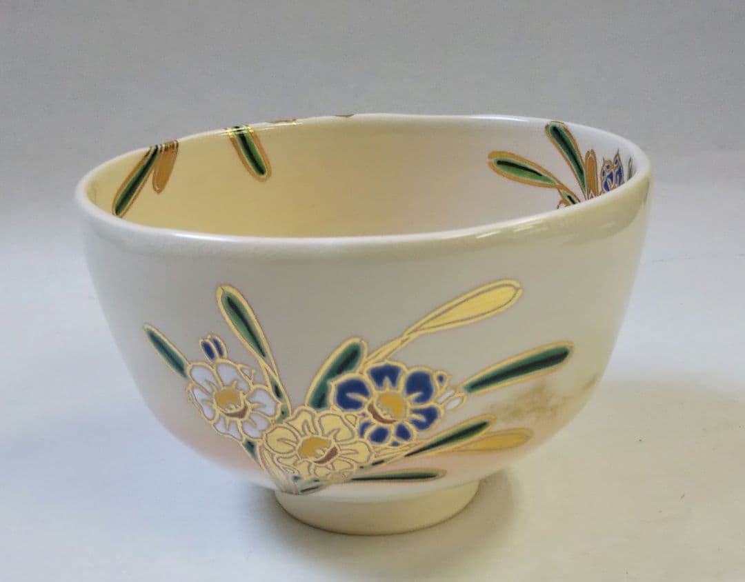 茶道具 茶碗 仁清 水仙 竜谷窯 宮川香雲 裏千家 鵬雲斎 千宗室 千玄室 箱書