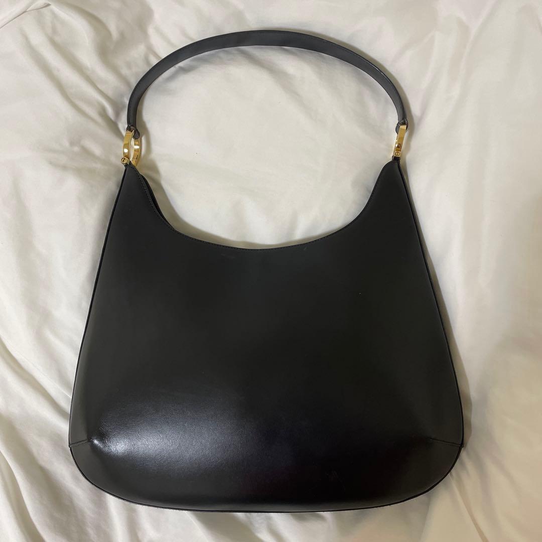 【:):(:)】フェラガモショルダーバッグ