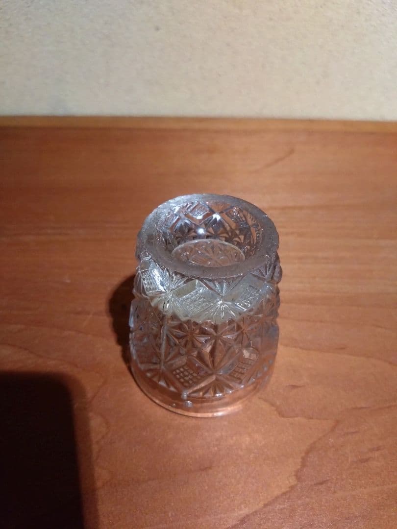 魚子紋  プレスガラス盃 （透明）