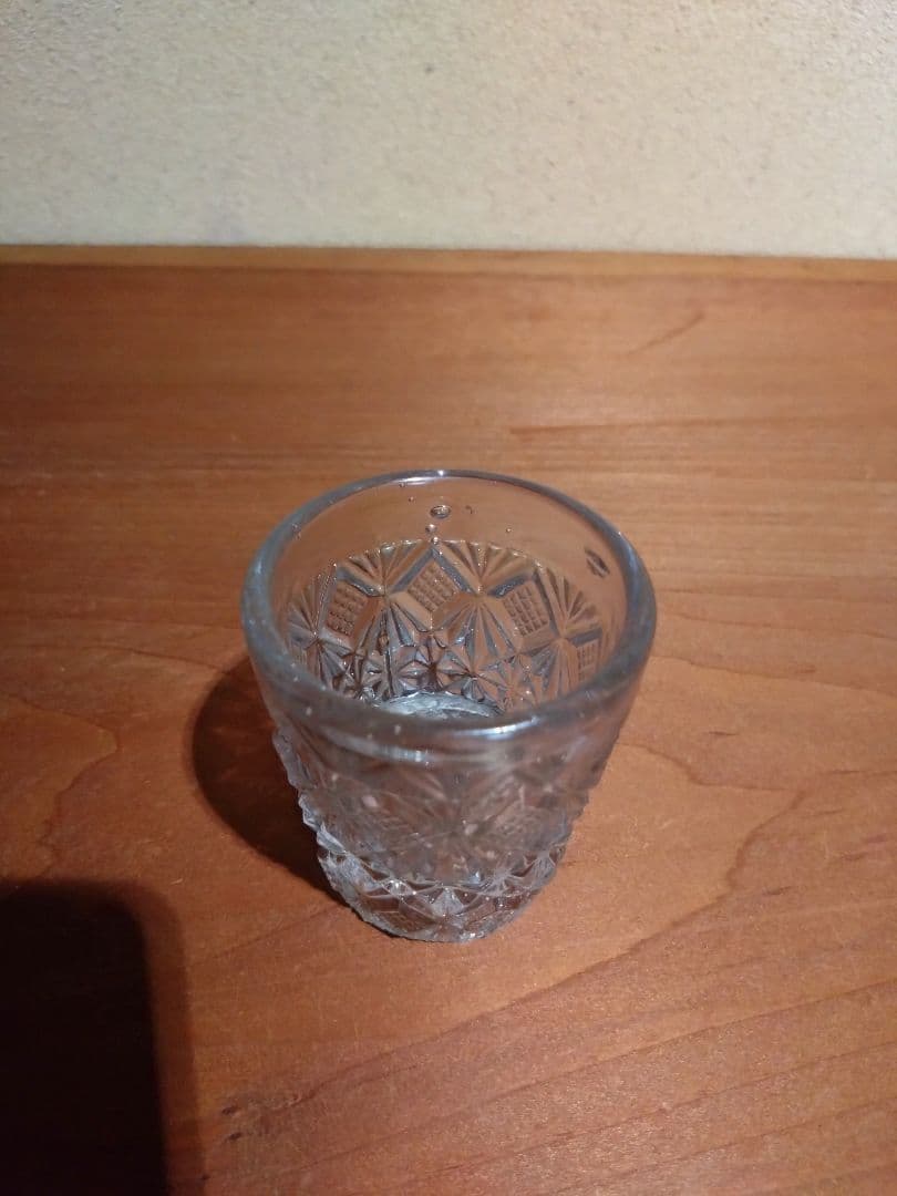 魚子紋  プレスガラス盃 （透明）