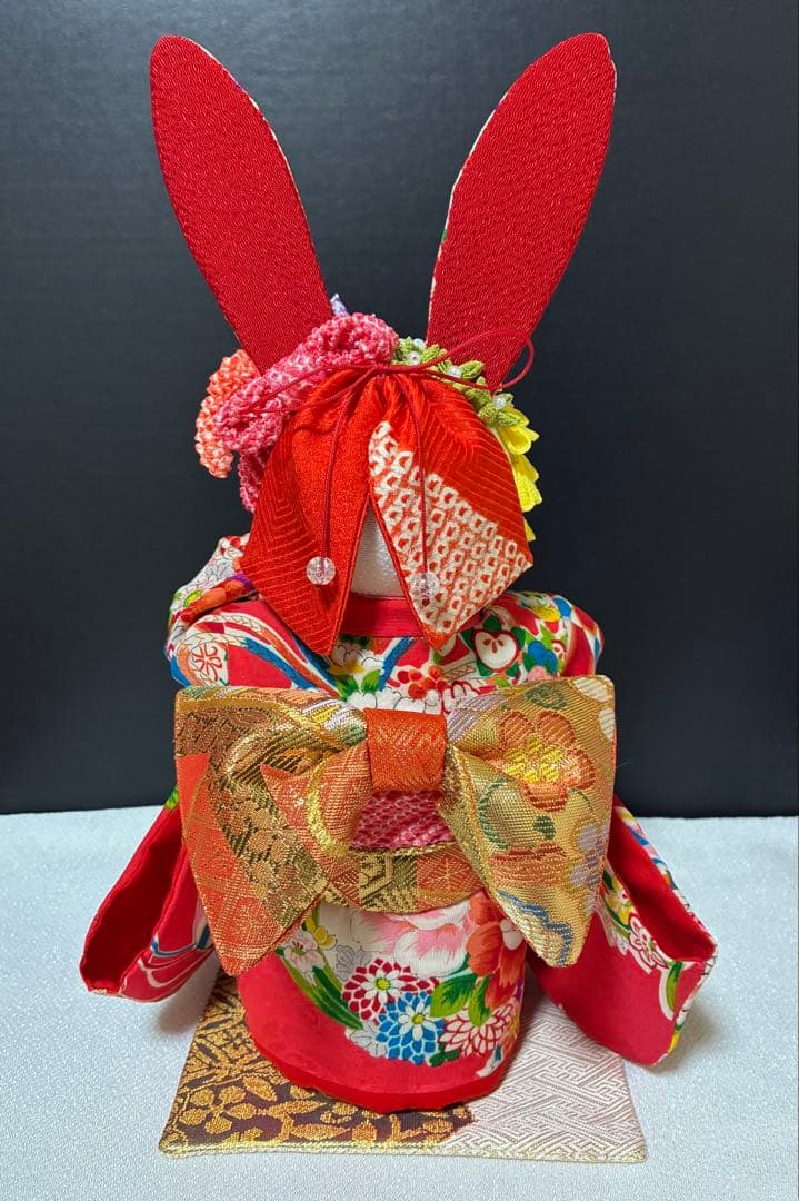 【うさぎの創作人形】耳長うさぎ　ちりめん細工　縮緬細工　うさぎの置物　和風うさぎ