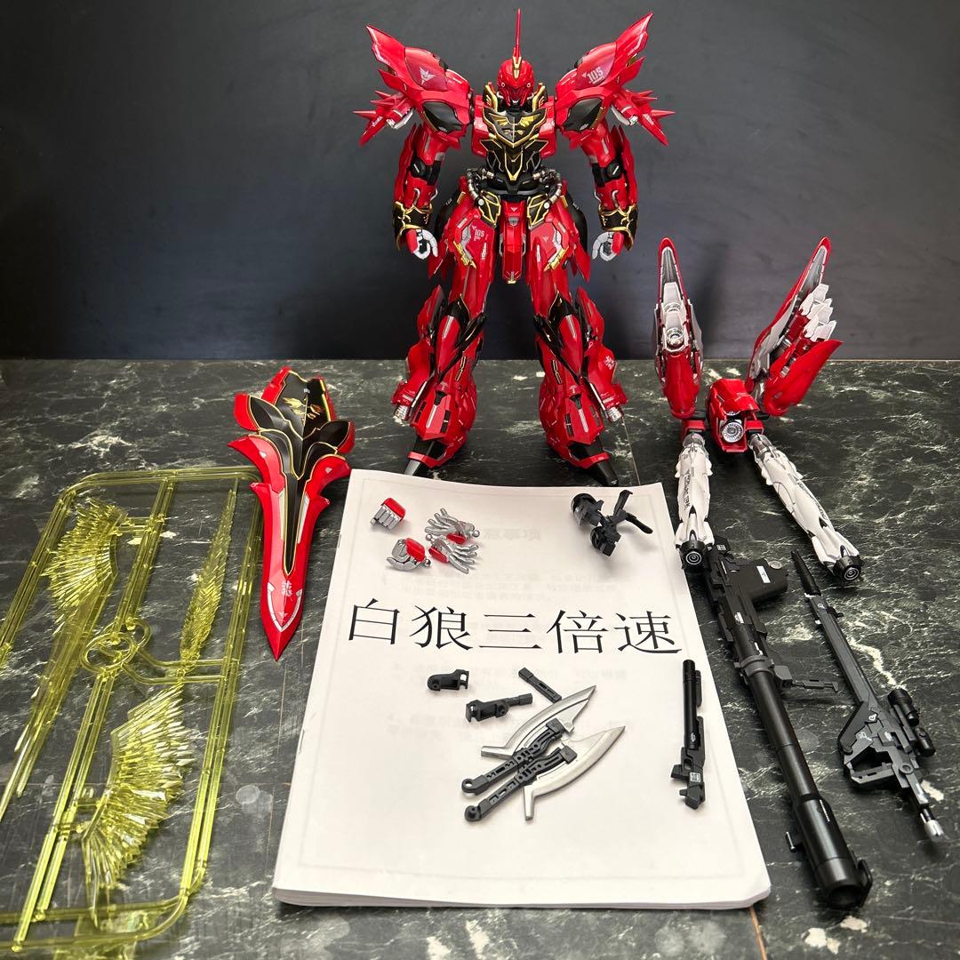 中華プラモ　彗星科技1/100白狼三倍速　海外製プラモデル完成品
