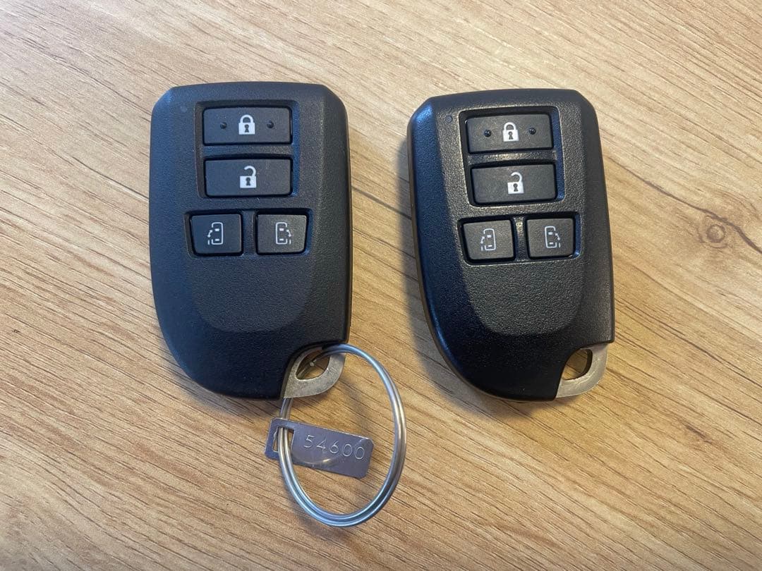 【2個セット】ハイエース　スマートキー　4ボタン