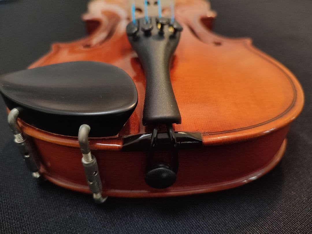 スズキバイオリン 1/10 No.230 弦新品・杉藤弓・ケース・松脂付き