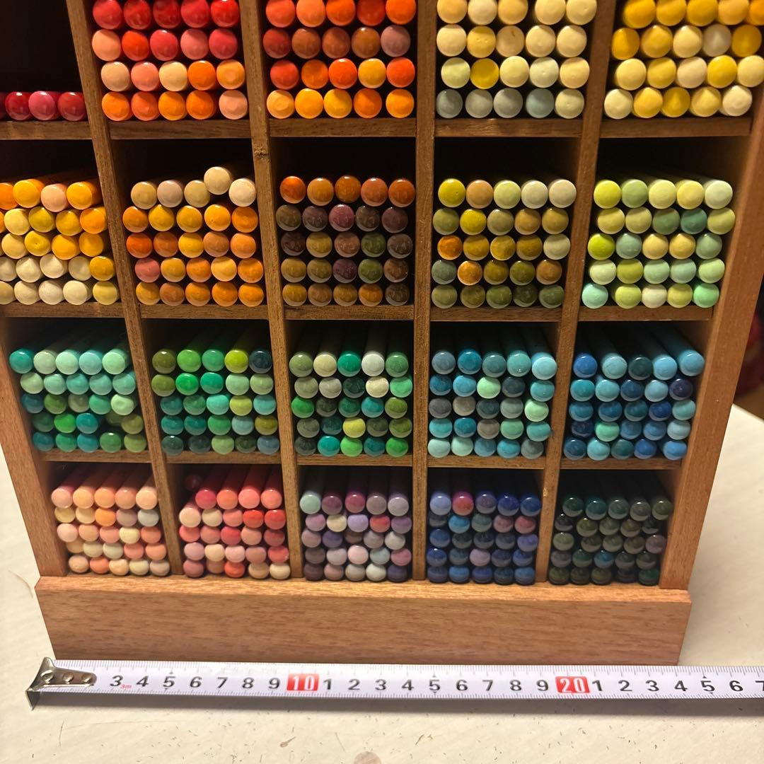 収納棚付き　フェリシモ500色色鉛筆