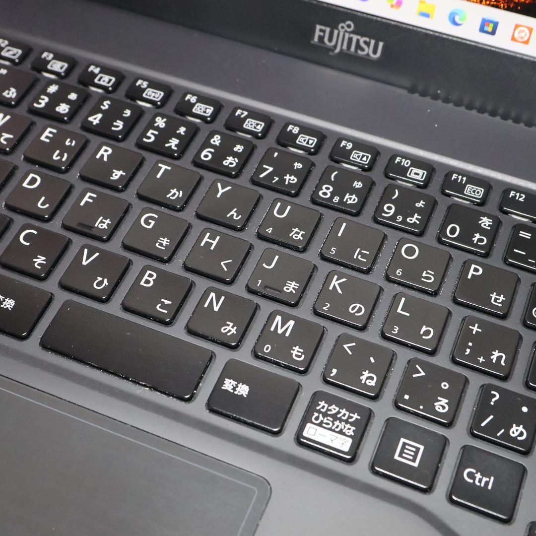 小型！Win11公式対応8世代i7/新品SSD512/メ8/無線/カメラ/FHD