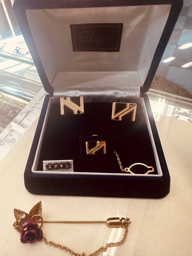 め*マ様 遺品整理品と自分が頂いた物などになります。