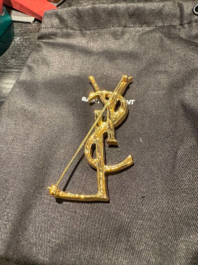 Saint Laurent クロコダイル　ブローチ