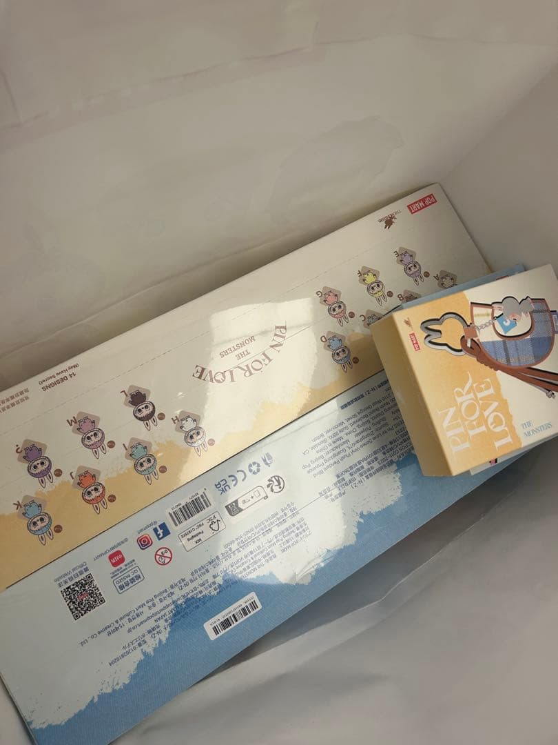 ぬいぐるみ・マスコット LABUBU4.0 THE MONSTER PIN FOR LOVE