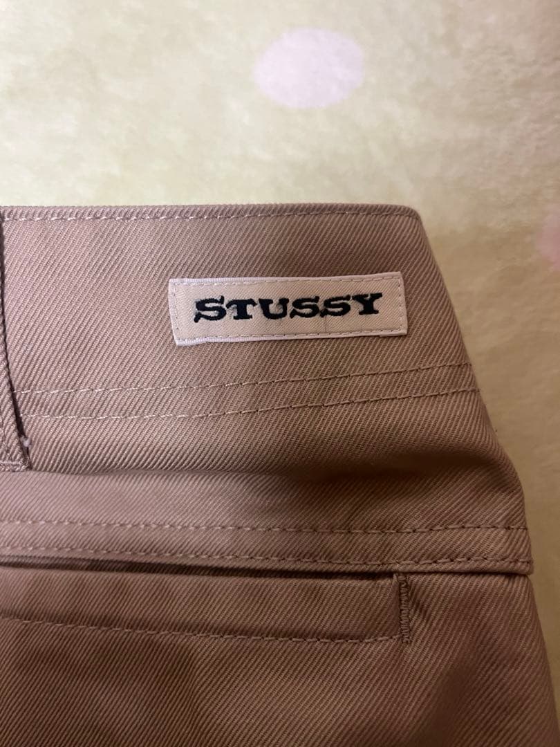 stussyベージュチノパン