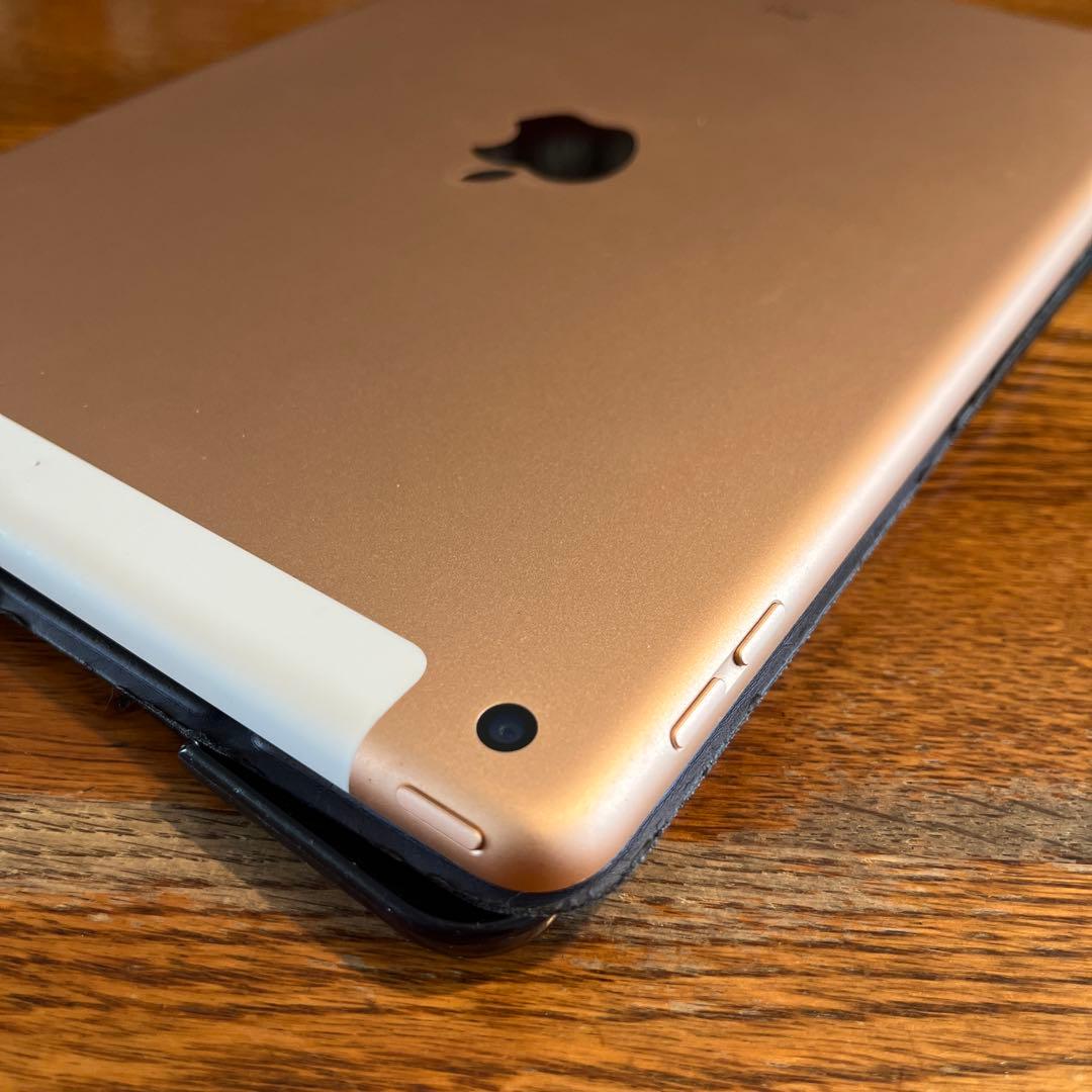 美品】iPad 第7世代 32GB Cellular ゴールド