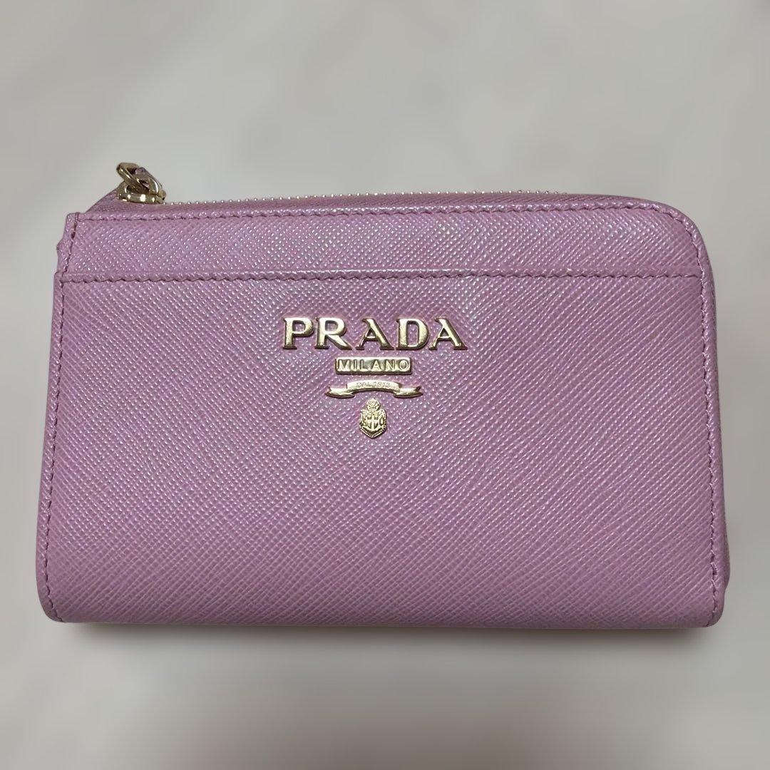 PRADA ケース