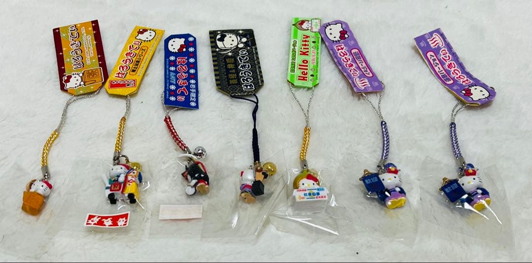 ハローキティ　根付け　ストラップ　まとめ売り　95点以上