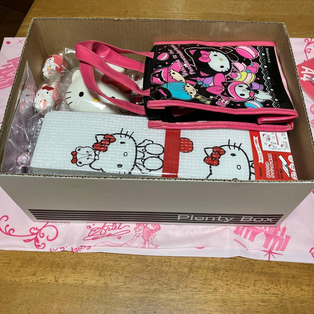 サンリオ　ハローキティ　セット〜206