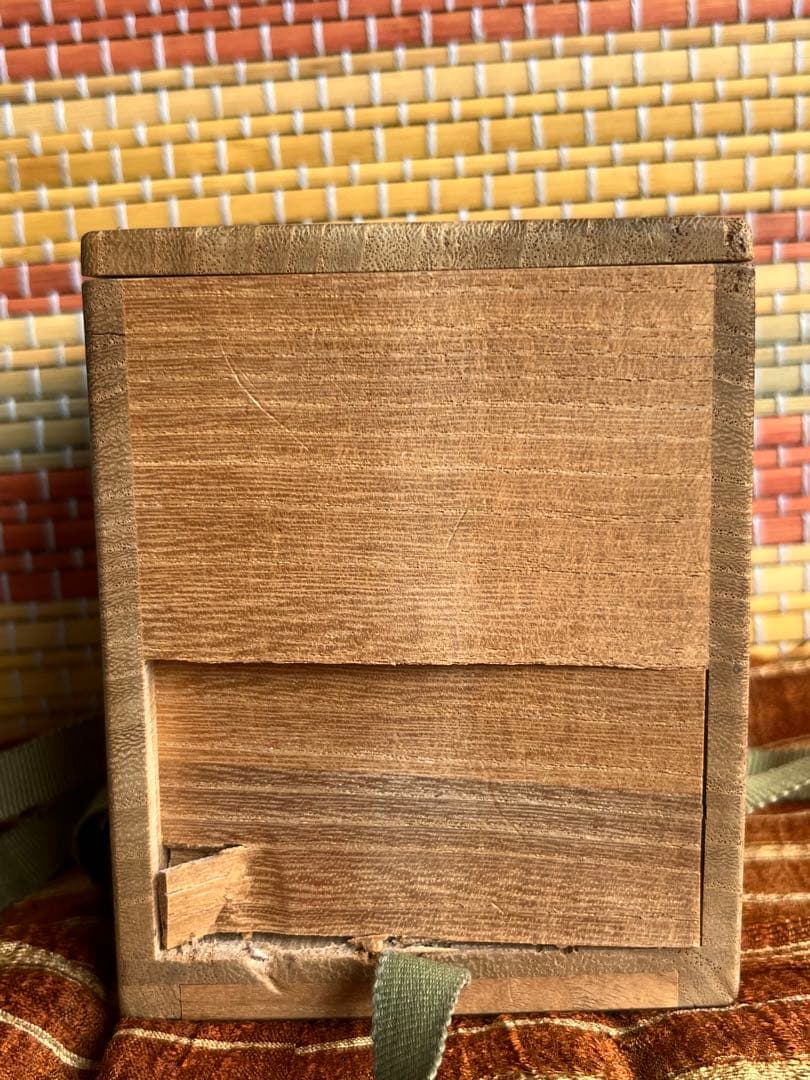 双鶴蒔絵　高さ6.8㎝ 共箱