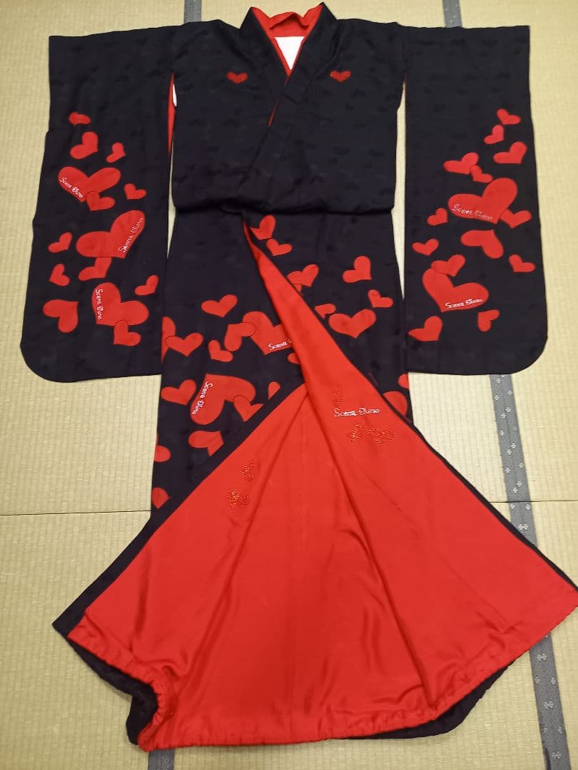 【値下げ】黒引き振袖一式　シェーナドゥーノ　神田うの　ハート柄　花嫁衣装　振袖