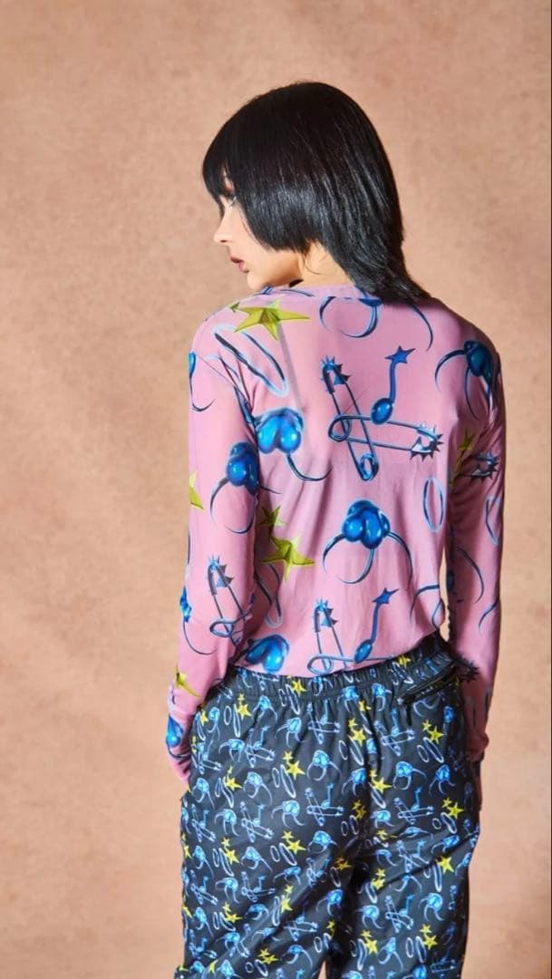 新品 LiSA ROY 総柄シアートップス