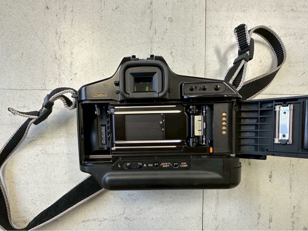 ♯11 Canon T90 SLR スペアスクリーン付き