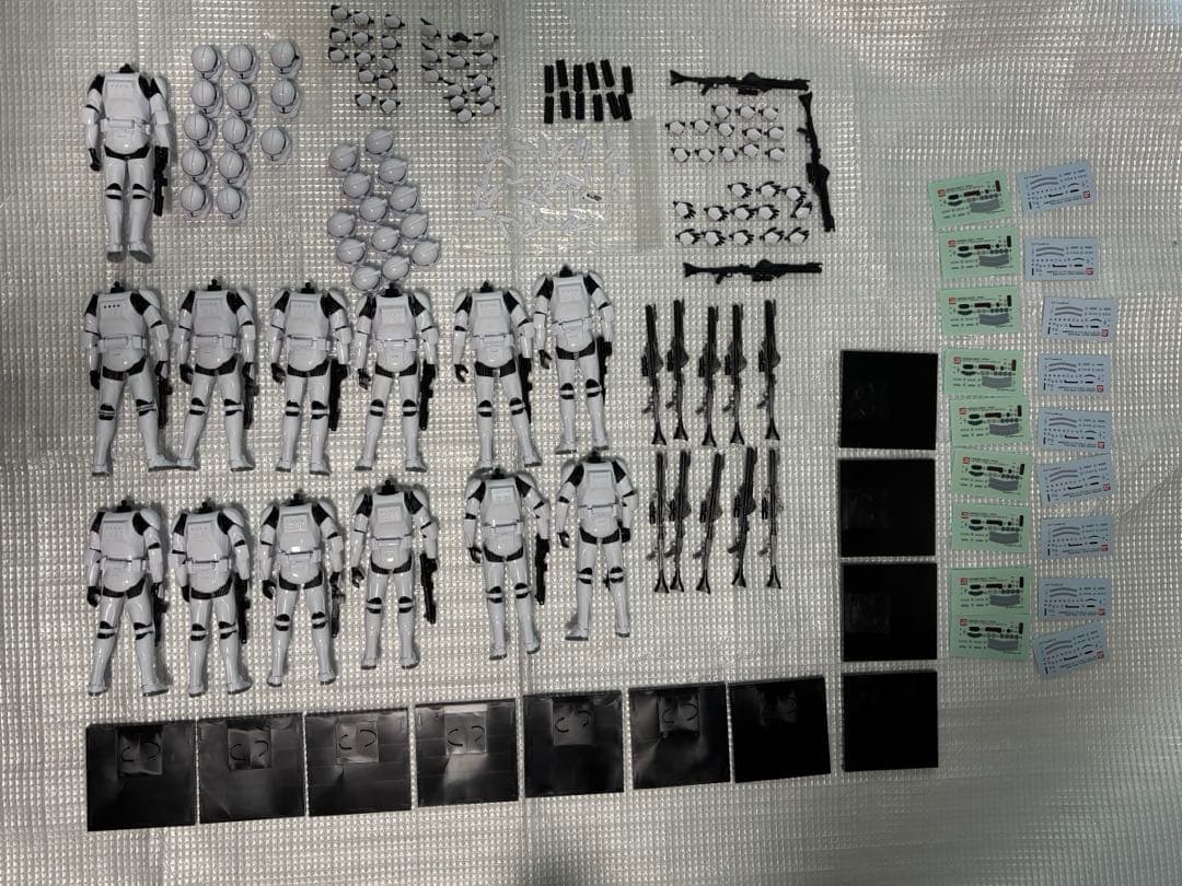 クローン軍団 13体＋ストーム部隊3体 プラモセット　（組立済）【軍団増強向け】