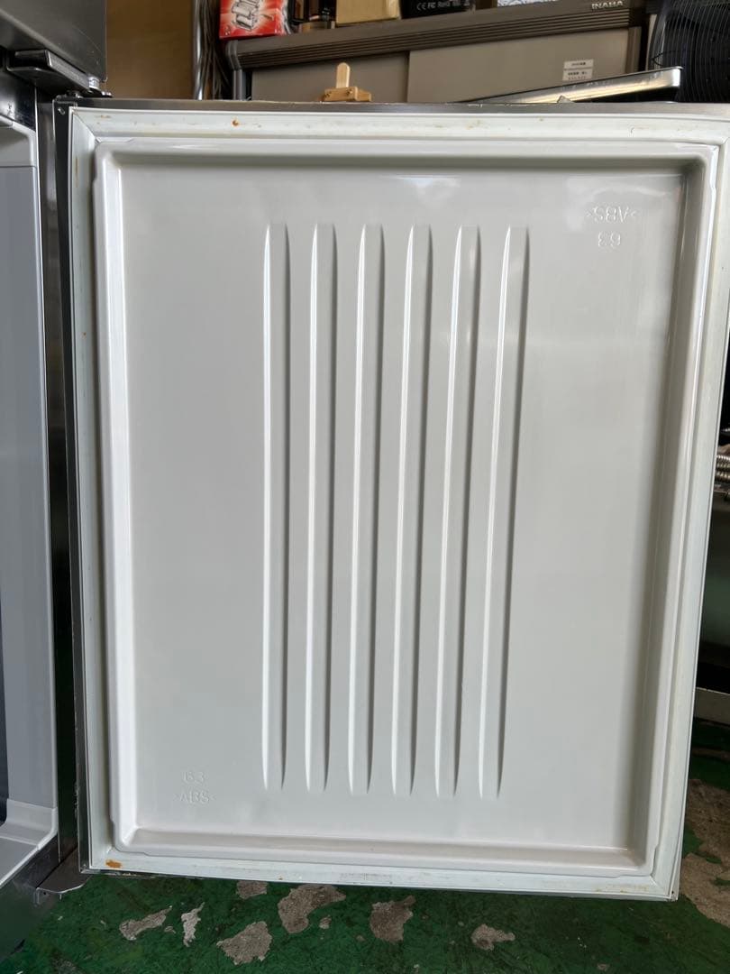 2019年ホシザキ縦型冷蔵庫 625x800x1890