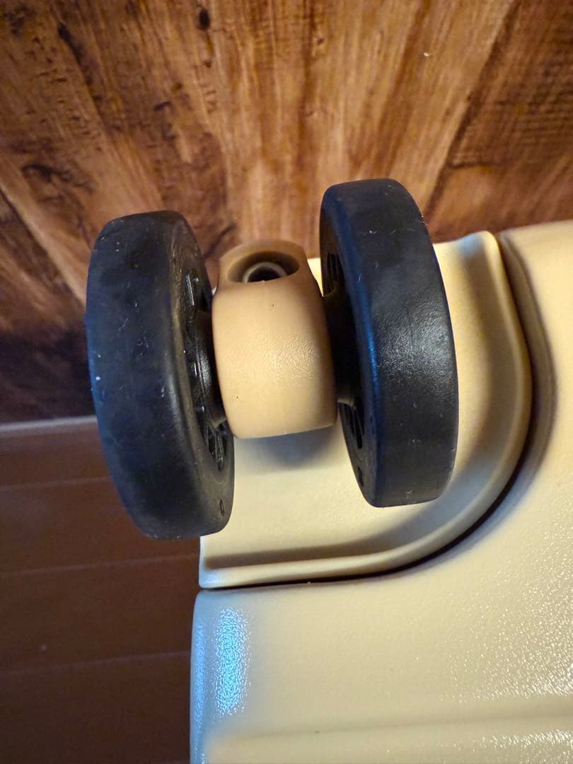 innovator コヨーテキャリーケース　スーツケース　イノベーター　茶色