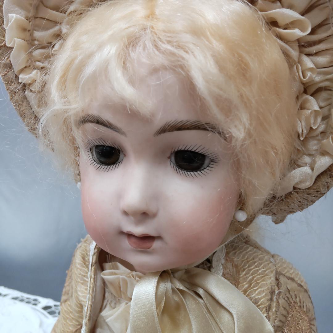 値下げ依頼不可　アンティークドールリプロ　作家　ビスクドール