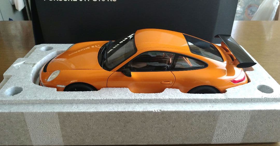 オートアート シグネチャー 1/12 ポルシェ 911 (997) GT3 RS