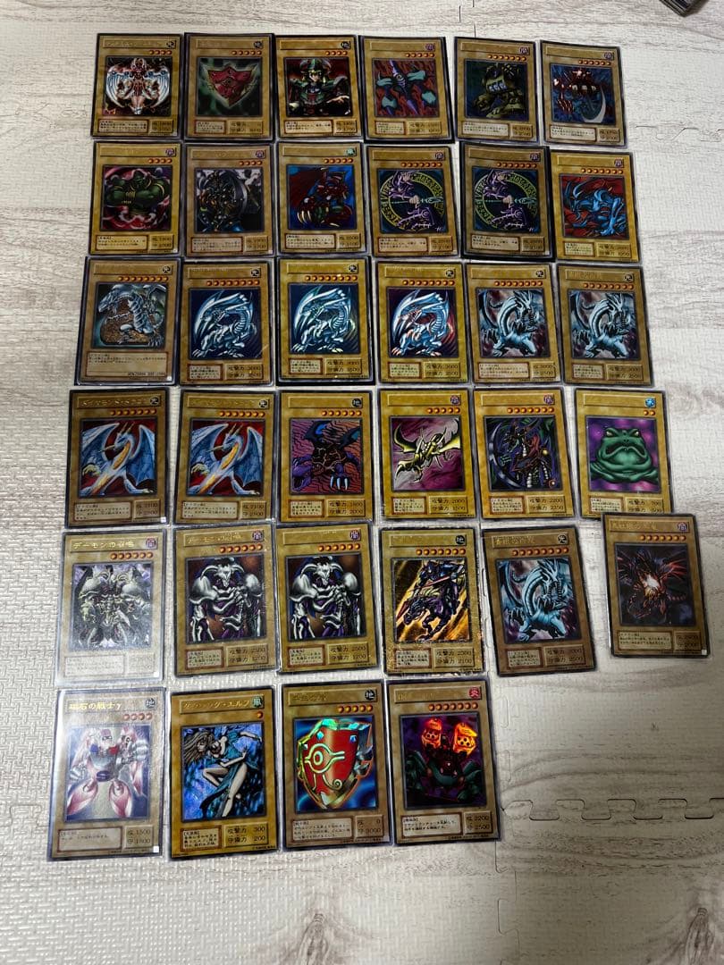 【レアカード以上300枚以上】遊戯王カード　引退　レアカード以上