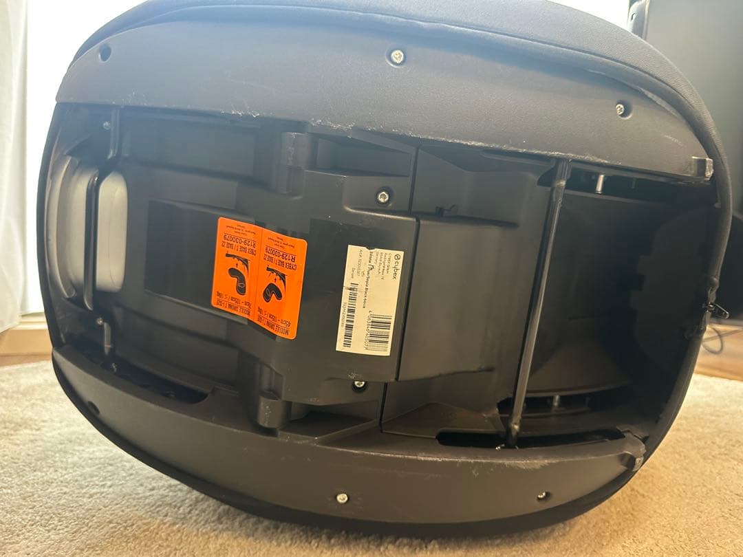 ブラック 車用チャイルドシート 360度回転