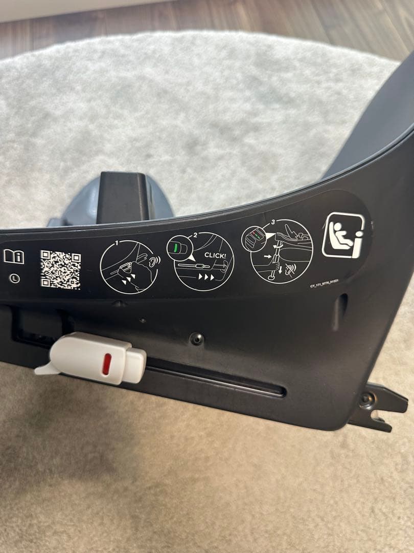 ブラック 車用チャイルドシート 360度回転