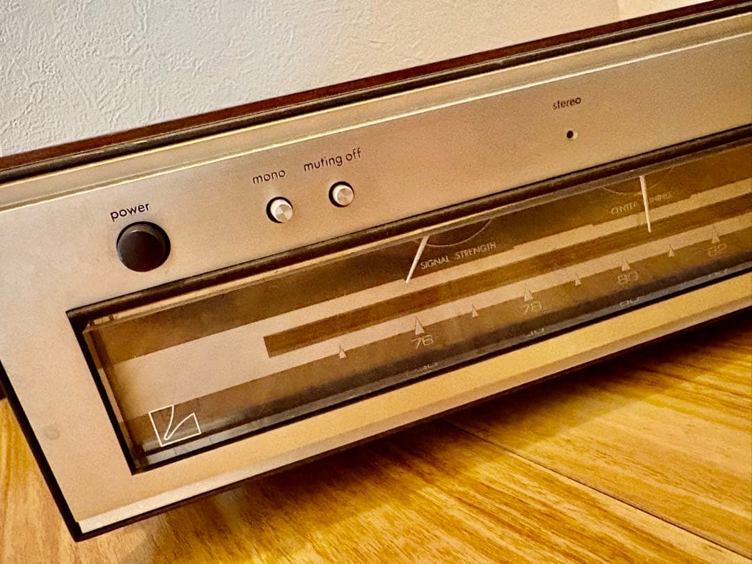 【通電確認済】LUXMAN ラックスマン T-110 チューナー