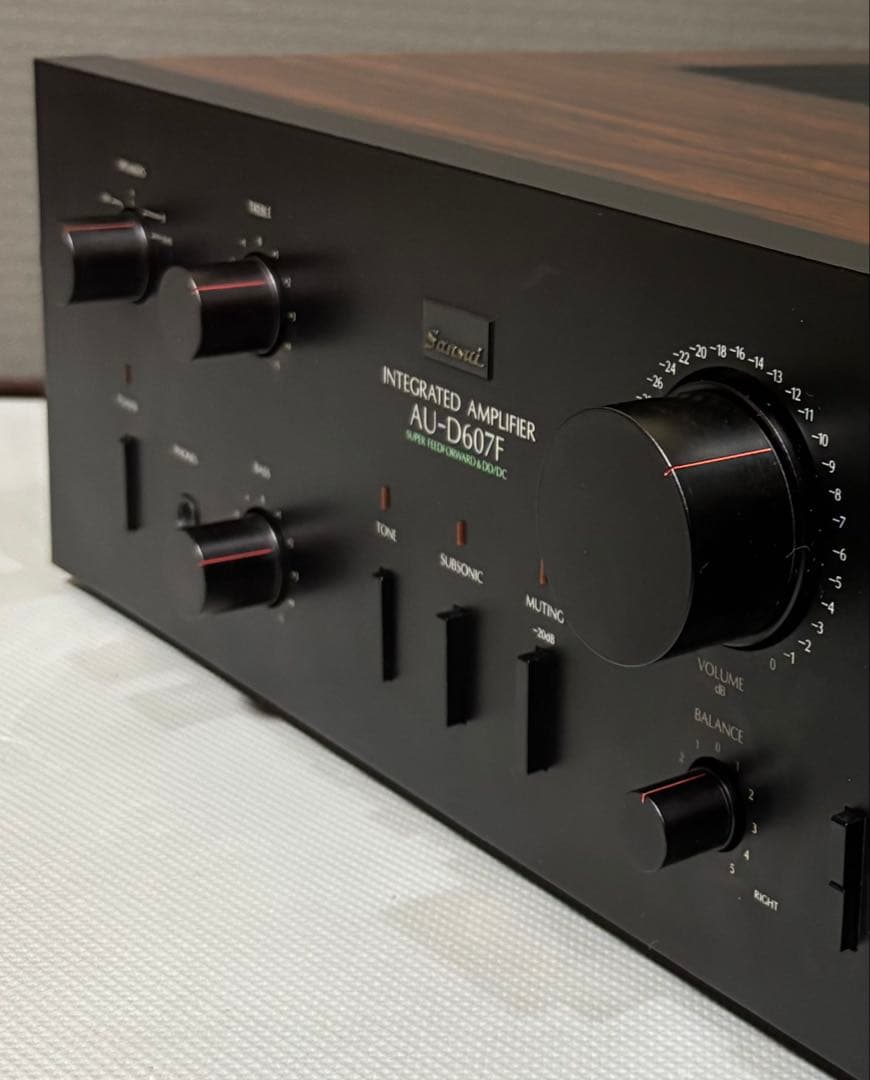 アンプ Sansui INTEGRATED AMPLIFIER AU-D607F