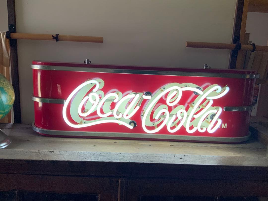 コカコーラ　ネオン菅