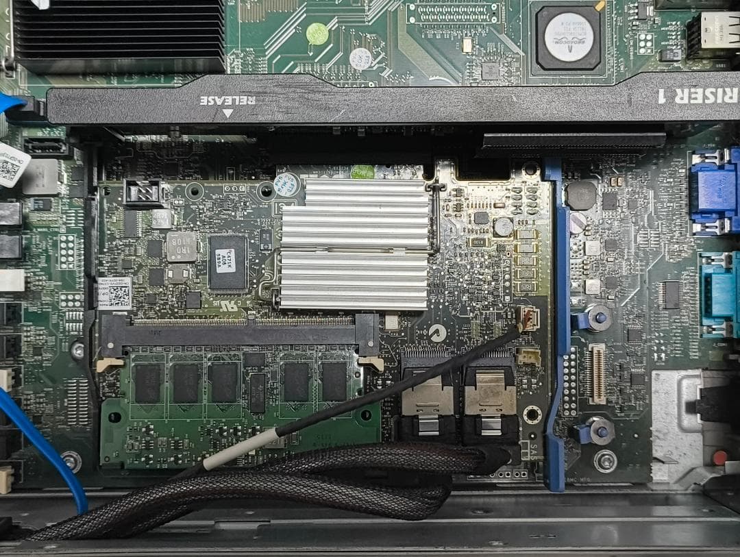 DELL Power Edge710 　ブレードサーバー