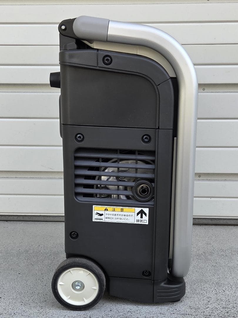 ぴえろ432 10/4★ホンダ EU9iGB エネポ ガスボンベ式 発電機