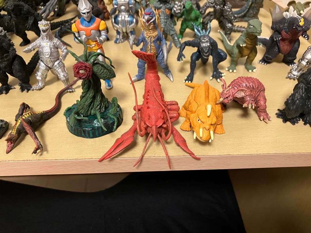 （値下げ）ゴジラ・ガメラ HG ガチャガチャ その他シリーズ 約80体セット