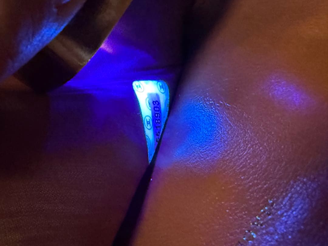 CHANEL シャネル　二つ折り　財布　キャビア　茶色　ゴールド