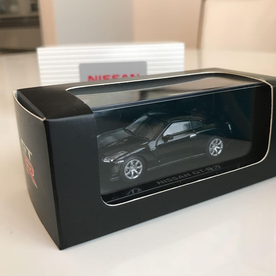 ミニカー  NISSAN  GT-R  ( R35 )